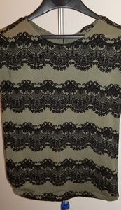 Olive and black lace print tee